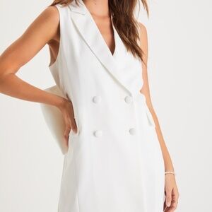 Lulus blazer dress with BOW -